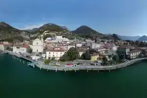 37 Iseo Lake A&A, Мароне
