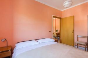 Contemporary Apartment in Marina di Camerota, Марина-ди-Камерота