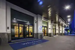 Отель «Nh Milano Touring», Милан