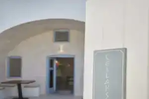Oia Cellars, Ия
