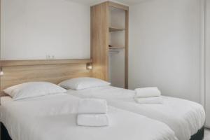 Modern Chalet With Dishwasher, Cosy Domburg Nearby, Домбург