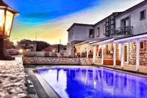 Alacati Alaris Hotel, Алачати