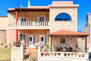 Casa Belvedere Apartments, Курнас