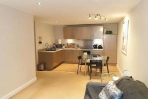 Birmingham Ruby, 2 Bedroom Apartment, Бирмингем