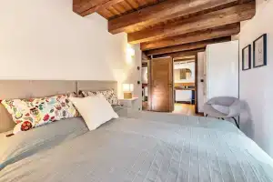 Casa di Stella, Салле