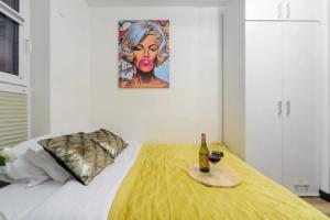 Lumina New 3-room apart with parking, Лодзь