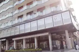 Como Lake Suites, Комо