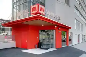 Meininger Hotel Salzburg City Center, Зальцбург
