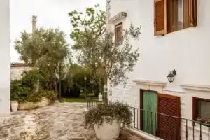 Ферма «Agriturismo Salinola», Остуни