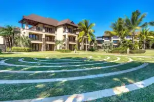 The Westin Turtle Bay Resort & Spa, Балаклава