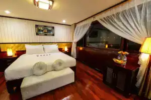 Отель «Halong Silversea Cruise», Халонг