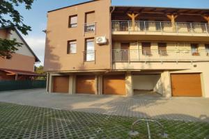 Dorci apartman, Кестхей