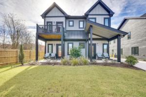 2 Mi to Duke & 3 Mi to Downtown: Durham Townhome, Дарем