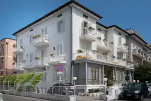Hotel «Italia», Римини