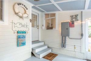 Annas Cabana by Tybee Vacation Rentals, Тиби-Айленд