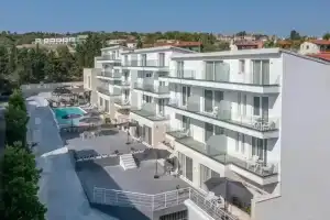 Hanioti Central, Ханиоти