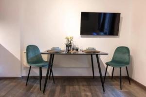 Modern studio apartment in the heart of Merano, Мерано