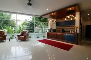 Calypso Patong Hotel, Патонг