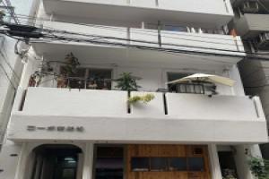 EX Minamisenba Apartment202, Осака