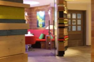 Hotel «-Restaurant Adler», Лар