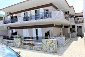 House Zogia On The Beach, Сарти