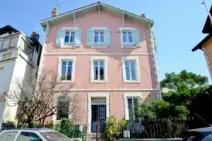 Gambetta Stylish 2 bedrooms apartment - Between Beach & Fresh Market, Биарриц
