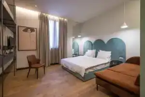 Allure Boutique Hotel, Тирана
