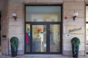 Hotel «Ferrari», Кьявари