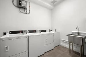 NEW Rumba Roost Upscale Ybor Studio On 7th Ave, Тампа