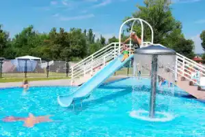 Кемпинг «Happy Camp mobile homes in BalatonTourist Füred Camping & Bungalows», Балатонфюред