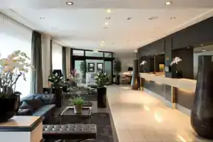 Park Hotel Hamburg Arena, Гамбург