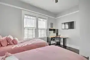 Cozy Atlanta Home ~ 3 Mi to Dtwn Attractions!, Атланта