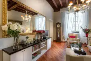 Casa Opera in Lucca With 2 Bedrooms and 2 Bathrooms, Лукка