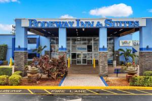 Отель «Rodeway Inn & Suites Fort Lauderdale Airport & Cruise Port», Форт-Лодердейл