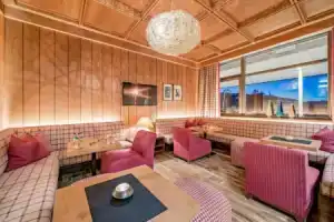 Royal Hotel Hinterhuber, Брунико