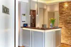 Hotel «Moseltor», Трабен-Трарбах