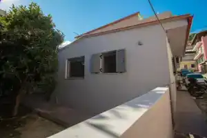 Ithaka Deluxe Home, Закинф