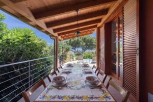 Calarossa Bay Pool Viila 49 by DomuSicily, Терразини