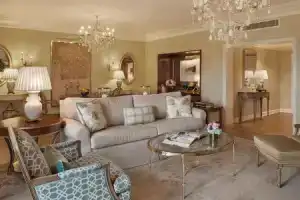 Отель «The Peninsula Beverly Hills», Лос-Анджелес