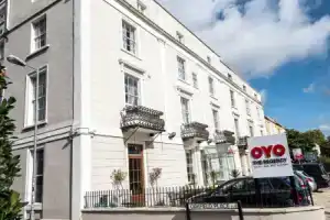 Отель «Oyo The Regency», Бристоль