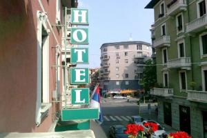 Hotel «Losanna», Милан