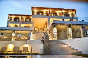 Kouros Stone Suites, Хараки