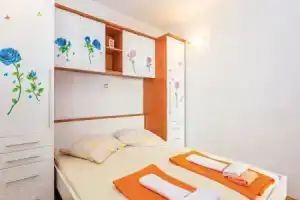 Beautiful Home in Senj With 1 Bedrooms and Wifi, Сень