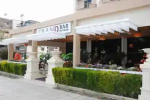 Grand Hotel, Эльбасан