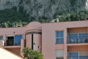 Addaura Village e Congressi, Монделло