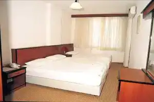 Cengiz Kaan Hotel, Адрасан