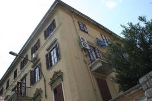 Apartments with WiFi Rijeka - 18659, Риека