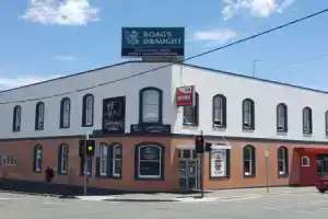 Отель «Centennial Inn on Bathurst», Лончестон