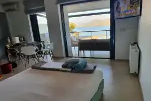 Anny's studio, Халкида