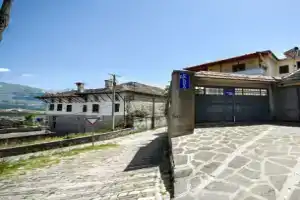 Palorto Hotel, Гирокастра